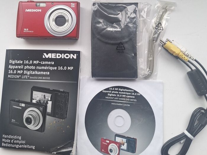 Medion 16MP Digital Camera  Red