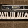 Yamaha portable piano keyboard YPT-210 Image 4