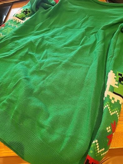 Official Minecraft Christmas Jumper Creeper TNT Age 14 15 170cm