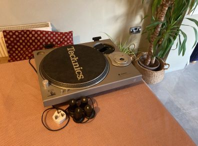 Turntable Technics SL-120 Direct Drive