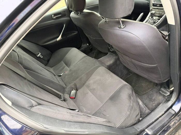 Lexus IS 220D