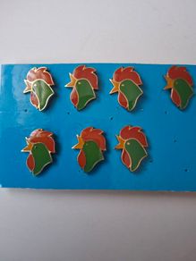 7 x Vintage Kalloggs Corn Flakes Rooster Logo Badges 1970's