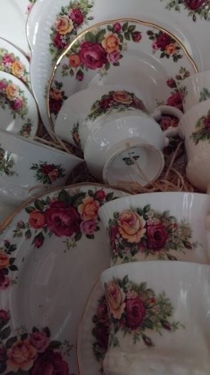 21piece Vintage Tea Set