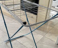 clothes airing rack