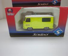 Vintage Solido Peugeot J9 "Ville de Versailles