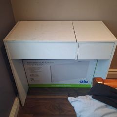 makeup desk