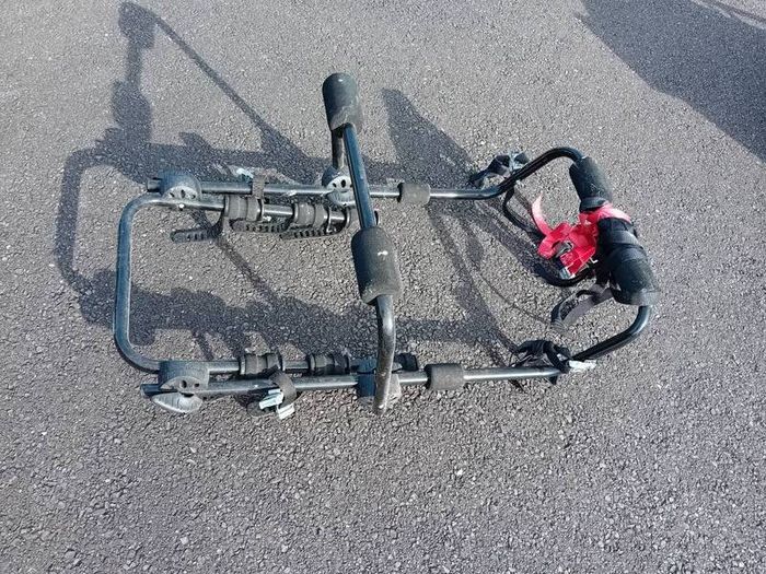 Car Bike Rack (rear door mounted)