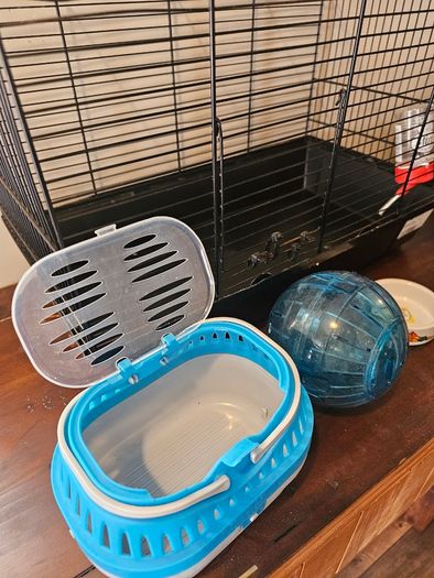 Hamster cage with accessories