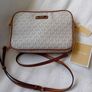 Michael Kors Jet Set Large Logo Crossbody Bag - Vanilla - BNWT RRP 295 Image 4