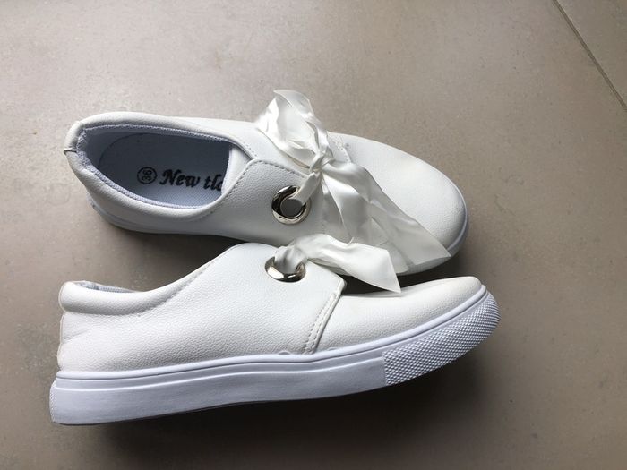 New trainers size 3