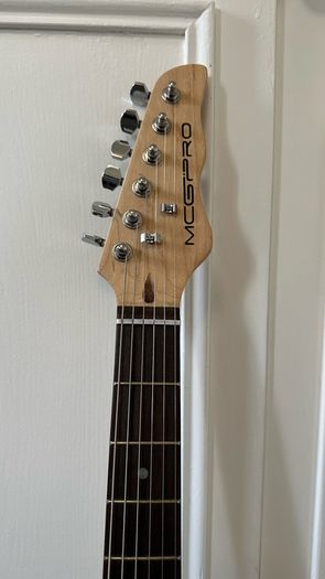 MCGPRO Strat-Style Electric Guitar - Sunburst