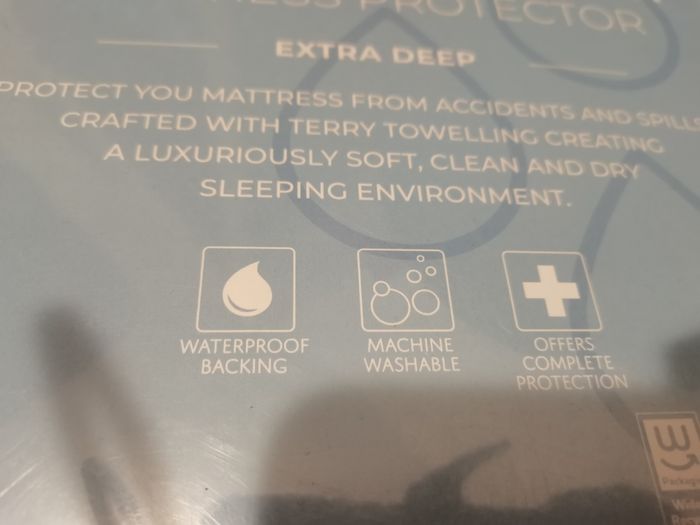waterproof mattress protector