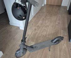 Xiaomi Mi Essential Electric Scooter + Helmet, Lock & Spare Tyre