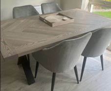 Dinning Table and Chairs