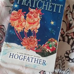 Terry Pratchett -  Hogfather Discworld 20