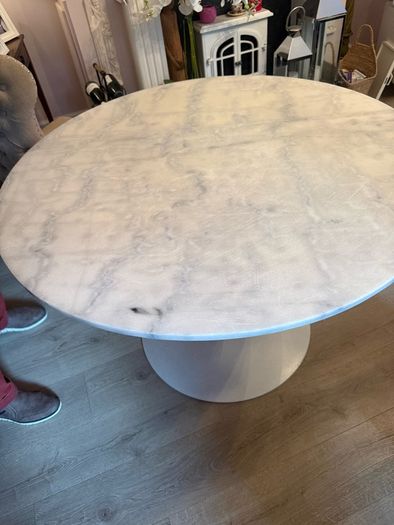 marble dining table