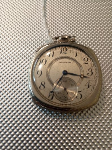 14kt solid gold Waltham pocket watch rare 1930s bird case