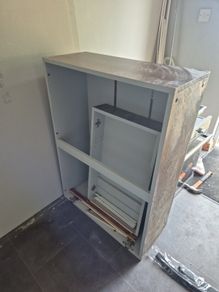 kitchen cabinet