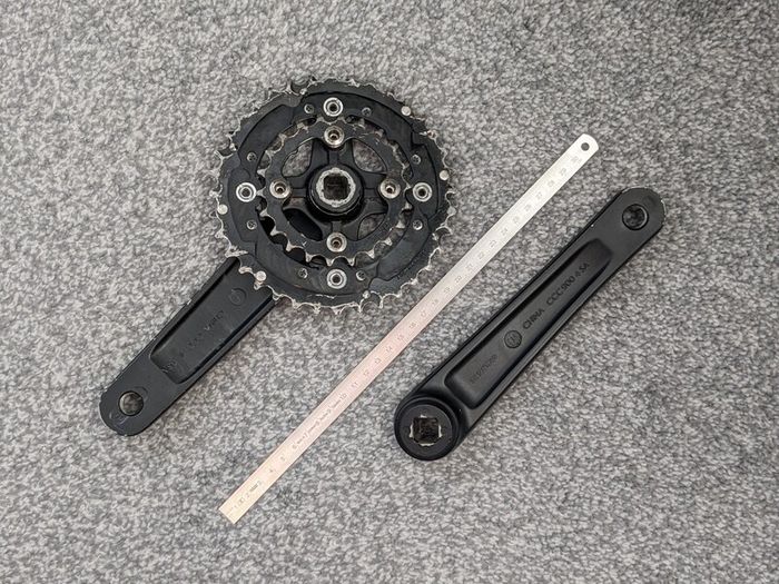 SR Suntour XCM crankset 22-36T, 2x9s (square taper)
