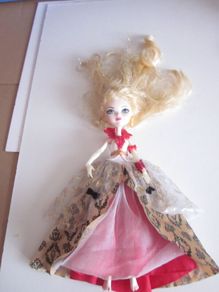 Barbie Ever After High Apple White Thronecoming Doll Mattel