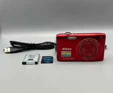Nikon Coolpix S3300 16MP Digital Camera Red - Full Kit