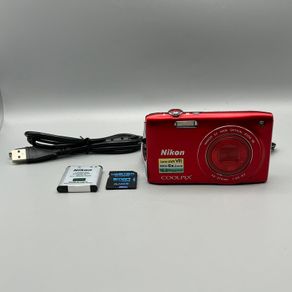 Nikon Coolpix S3300 16MP Digital Camera Red - Full Kit