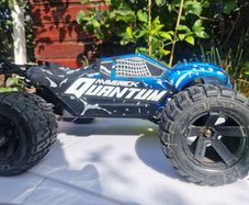 Hpi racing Quantum Maverick off road rc  truck