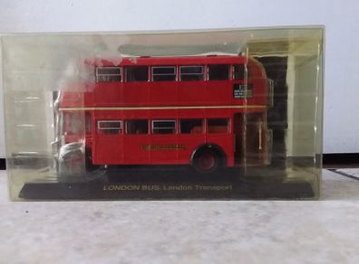 London Bus : London Transport Route No.127 Chingford