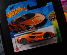Lamborghini Sian FKP 37 ! 60th Anniversary ! from HW Exotics Series ! 2021 ! Hot Wheels ! Mattel !