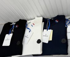 Moncler t shirts 4 different colours sizes S to xxl