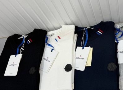Moncler t shirts 4 different colours sizes S to xxl