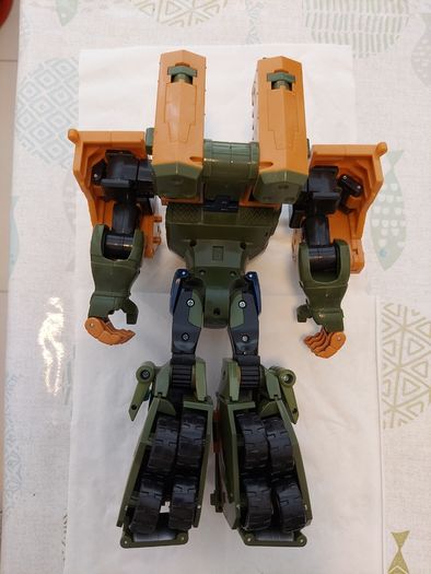 Transformer / toy  ULTRAMAGNUS