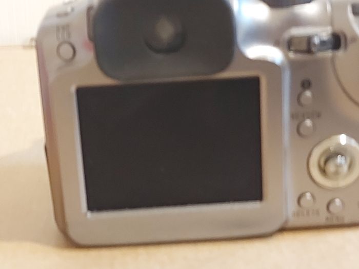 Schneider-KREUZNACH, Variogon 35mm-430mm(Equivalent) AF 12 x Optical Zoom Digital Camera, unsure of the Model, Possibly Kodak Easyshare, no Battery or Memory Card, so cannot test, Excellent cosmetic condition