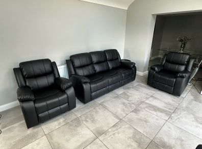 Brand new Black leather Reclining Sofas sets