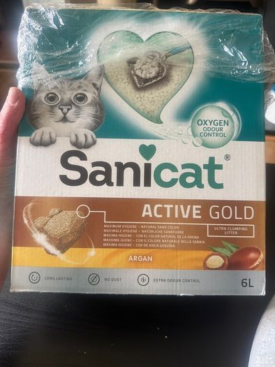 Clumping cat litter