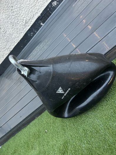 1 Boxing Hit Pro boxing bag and 1 Aqua headshot  bag for sale  sale hardly used