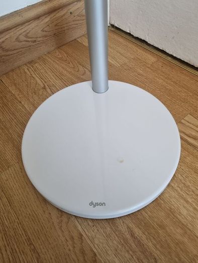Dyson Floor Dock
