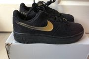 Nike Air Force 1 Perf  Black &amp; Metallic Gold Kids UK 4 Brand New &amp; Unworn