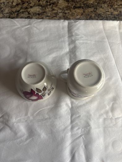 arklow jug and sugar bowl