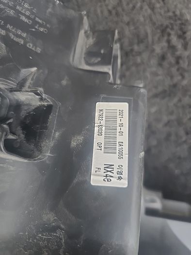 hyundai tucson day light passenger  side