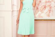 Pleated dress with short sleeves Matching belt - mint