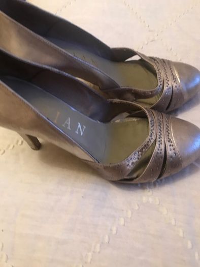 Ladies Shoes
