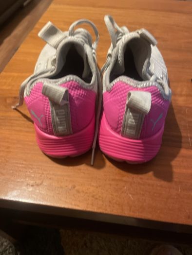 Ladies puma trainers