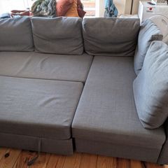 Pull out couch/Sofa bed with storage