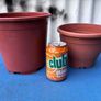 2 plastic flower pots Image 2