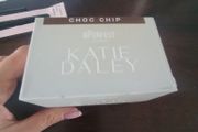 Katie Daly makeup powder