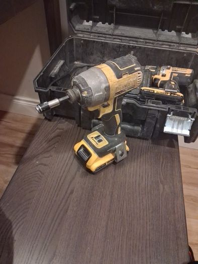 dewalt