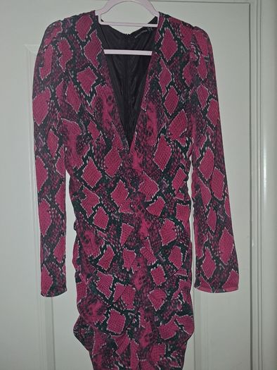 Prettylittlething dress
