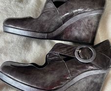 Stephanie Moreno Grey Wedge Shoes - Size 39 - New in Box