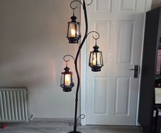 Large Lantern Tree made for indoor or outdoor use
